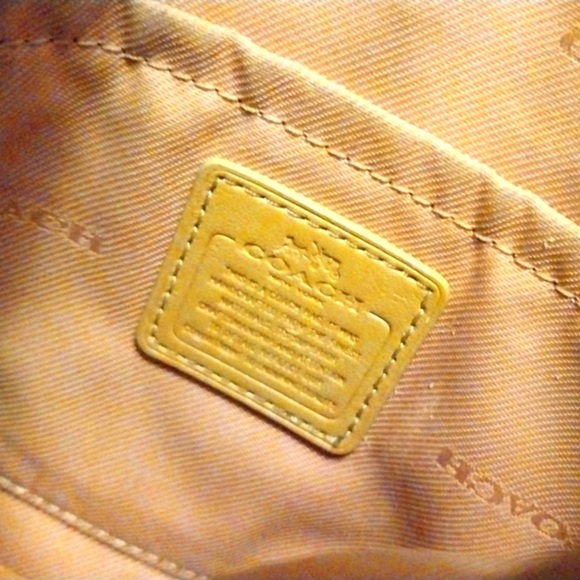 **SALE** Coach Rowan File Bag - Picture 4 of 4